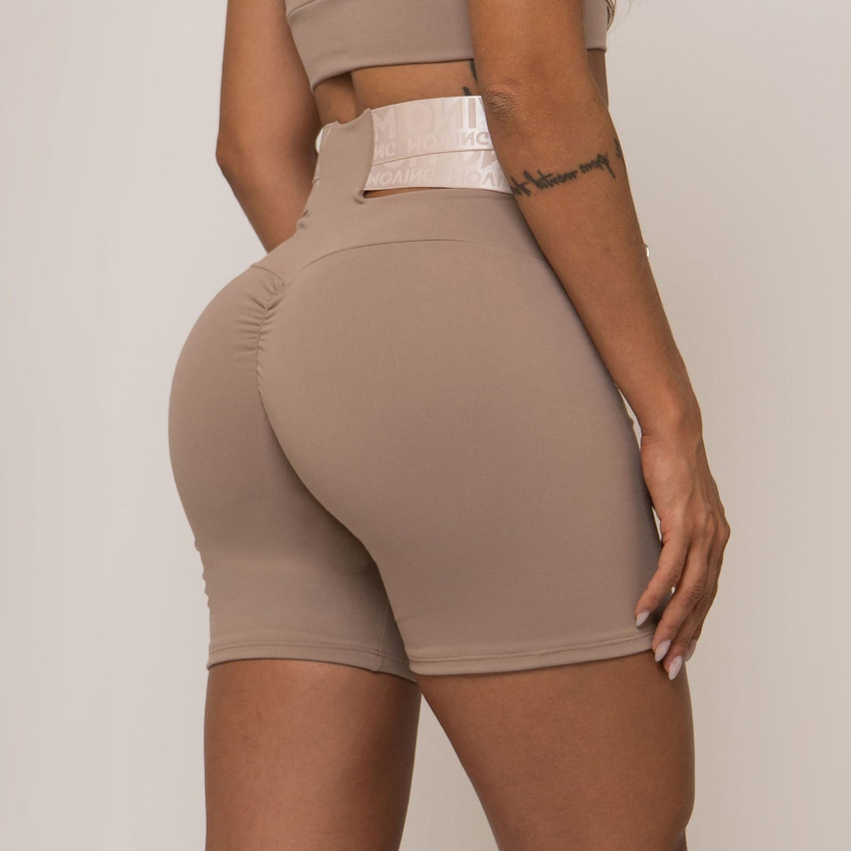 Set Top with short moccacino