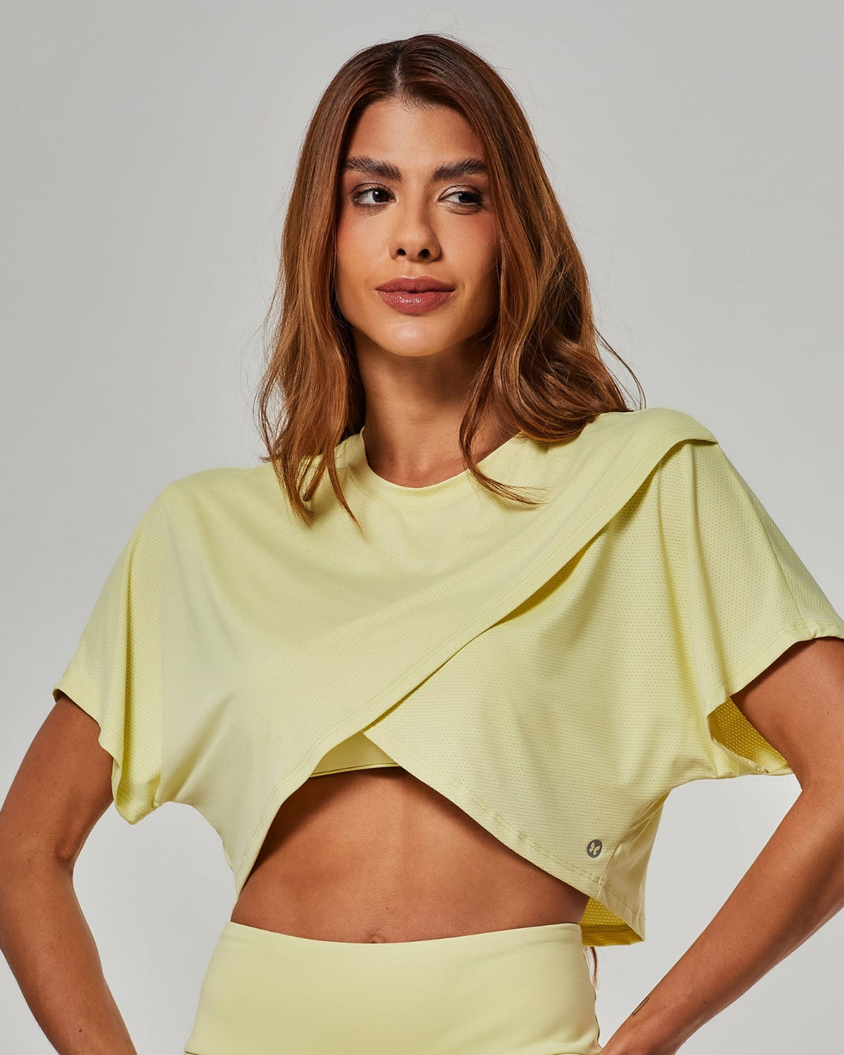 Crop shirt light yellow