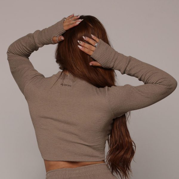 Set long sleeved crop top with pants sand