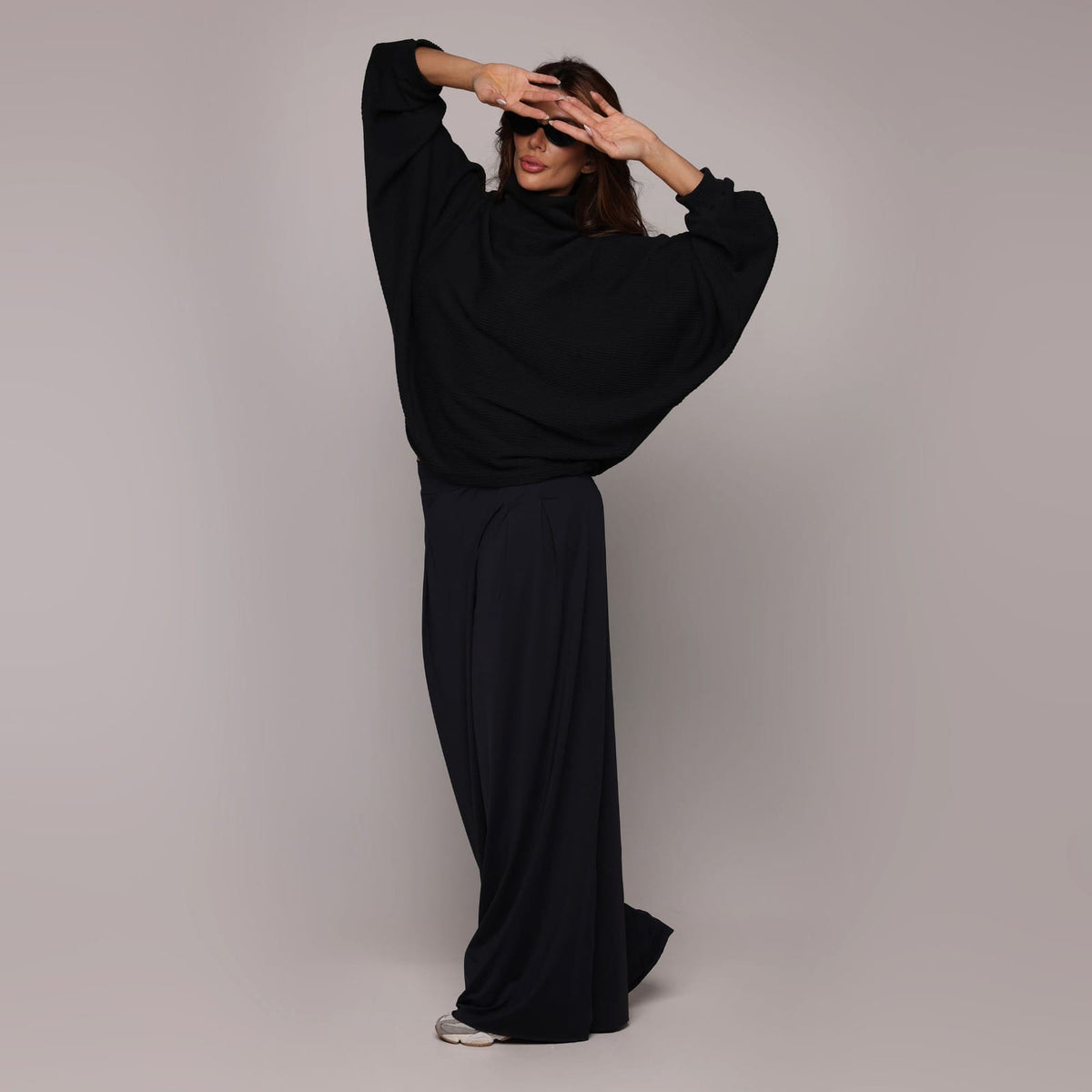 Wide pants black