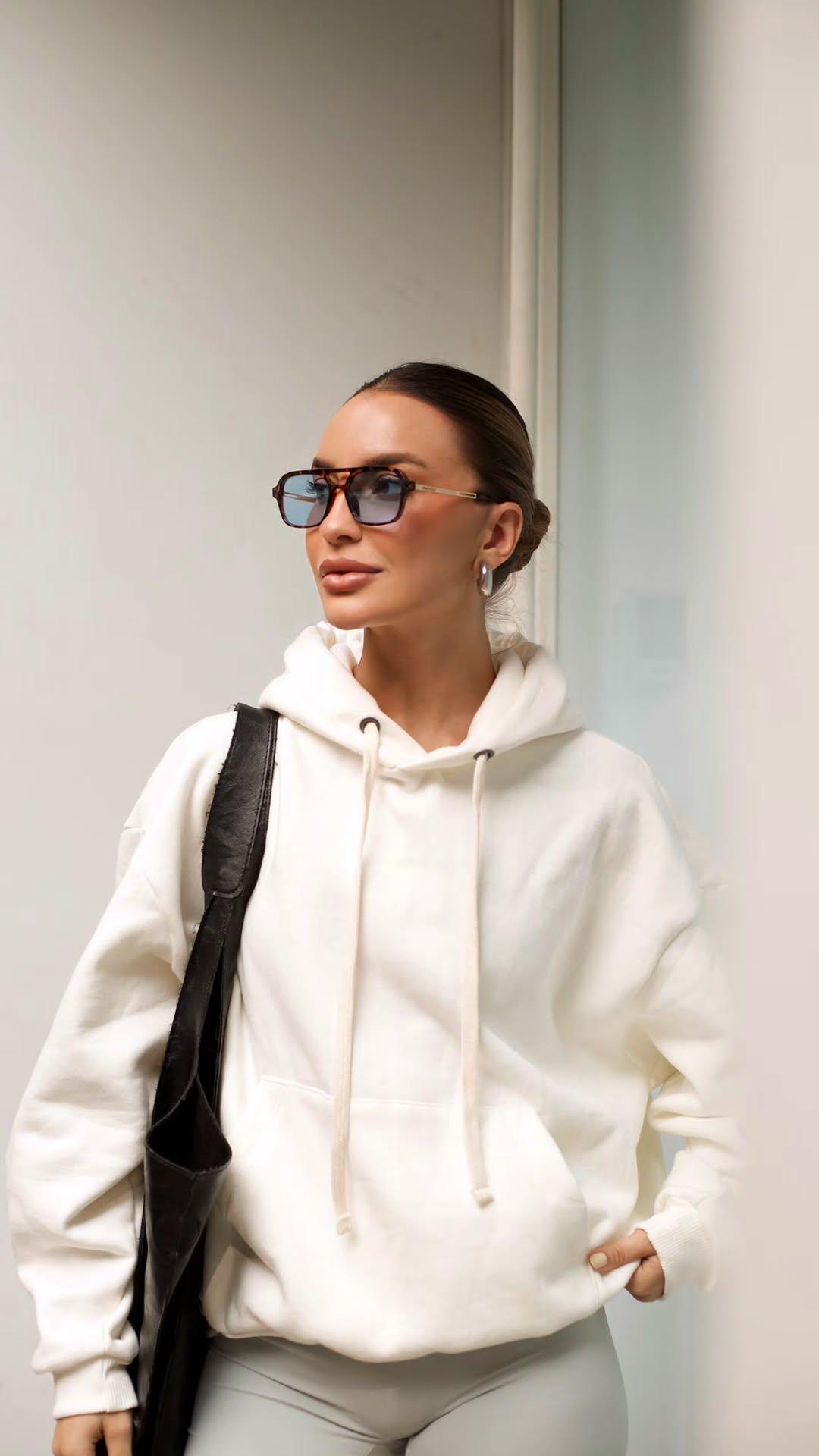 Oversized hoodie 1 off-white